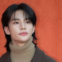 Grandes amigos: la marca de moda que eligió a Hyunjin de Stray Kids como su mejor modelo
