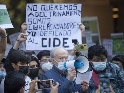 “Un acto de deshonestidad intelectual” comparar conflicto del CIDE con el del 68: AMLO