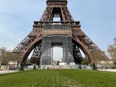 Liberan a dos detenidos por la violación grupal de una mexicana en París