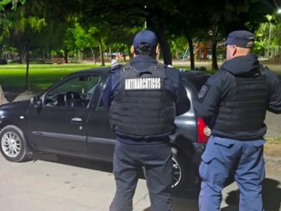 Operativo: entregó voluntariamente 57 gramos de marihuana y dijo que eran para consumo personal