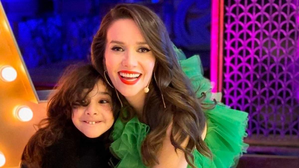 Natalia Oreiro y su hijo. Fuente: (Instagram)