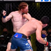 Spike Carlyle, el luchador de UFC que cometió el error más desopilante de la temporada