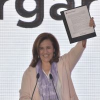Propone Margarita Zavala eliminar el ISR a quienes ganen menos de 15 mil pesos al mes