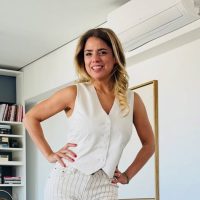 Escracharon a Marina Calabró por dejar su auto mal estacionado: "Vecinos odiados"