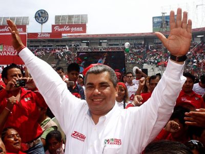 Circula video de otra pareja de Javier López Zavala que lo acusa de violencia