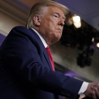 La Casa Blanca confirma decisión de Trump de suspender la inmigración a EU