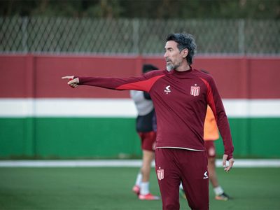 Domínguez, tras la derrota de Estudiantes: “En nuestra casa va a ser diferente”