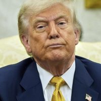 Donald Trump evalúa despedir al titular de la Reserva Federal, aunque advierten serias consecuencias