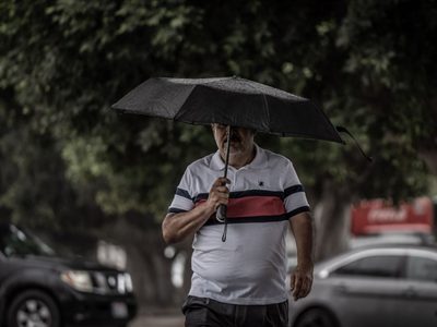 Frente frío 40 se desplazará por el sureste del país; habrá lluvias intensas este viernes
