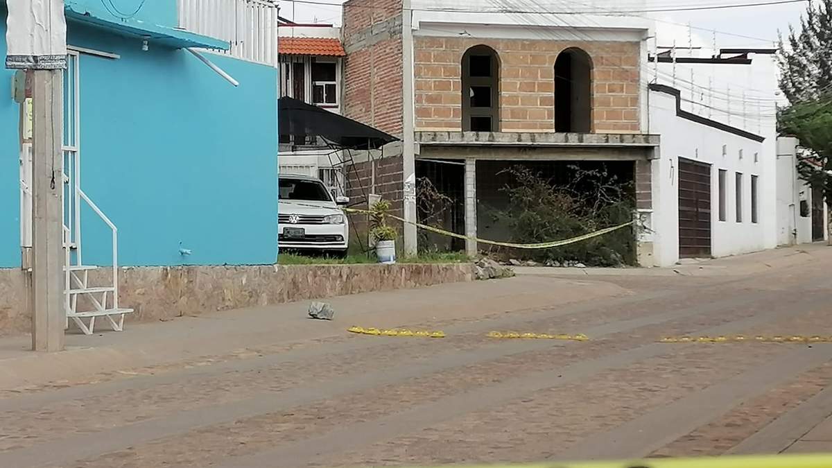 Zona acordonada en los perímetros de la casa de seguridad en Guanajuato