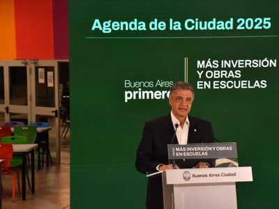 Jorge Macri anunció una millonaria inversión para obras en escuelas