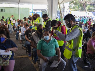 Contagios por covid-19 llevan más de tres meses a la baja gracias a la vacunación: Cortés Alcalá