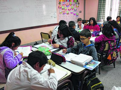 Invierten $1.000 millones para reformar escuelas de Río Negro