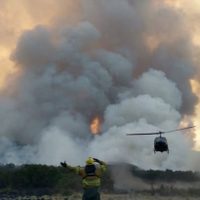 Brigadistas debieron replegarse por el viento y la lluvia dio un poco de alivio en Valle Magdalena