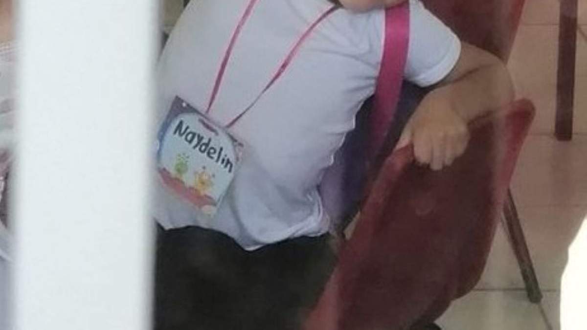 Niña se cambia el nombre de Valentina a Naydelin el primer día de clases