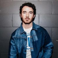 Kevin Jonas revela su lucha contra el cáncer de piel