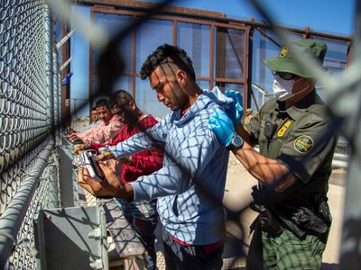 México recibirá a migrantes deportados y que voluntariamente salgan de EU