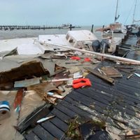 Helene aumenta a huracán categoría 3 en el Golfo de México y apunta al noroeste de Florida