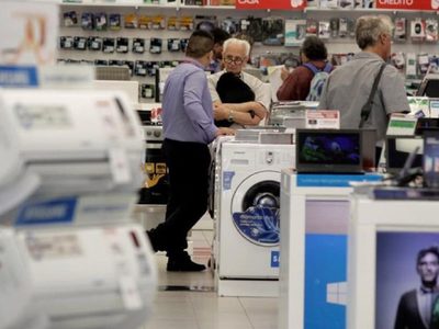 A pesar de la baja de los precios, las ventas de electrodomésticos continúan en estrepitosa caída