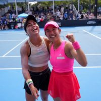 Renata Zarazúa avanza a cuartos de final en dobles femenil del Abierto de Australia