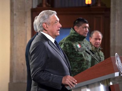 AMLO dice que hablará de temas electorales hasta que el TEPJF resuelva impugnación