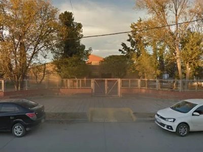 Hallaron una mochila abandonada en una escuela e investigan si es de Luciana