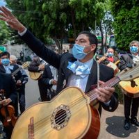 Ni el coronavirus los para: los mariachis no se dan por vencidos