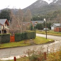 Villa La Angostura: rebasaron las cloacas en las inmediaciones del arroyo Las Piedritas
