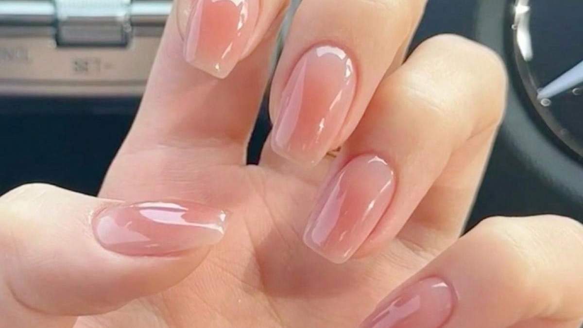 Diseños de Nail Art con efecto rubor. Fuente: (X)