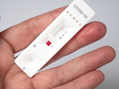 Se desplomó la venta del autotest de coronavirus en Neuquén