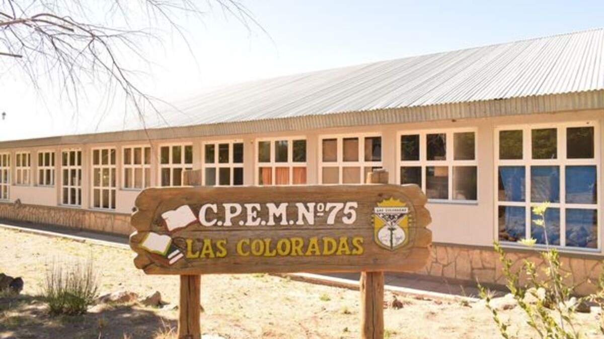 Esta es una de las distintas escuelas que aún están sin clases. Fuente: (Facebook)