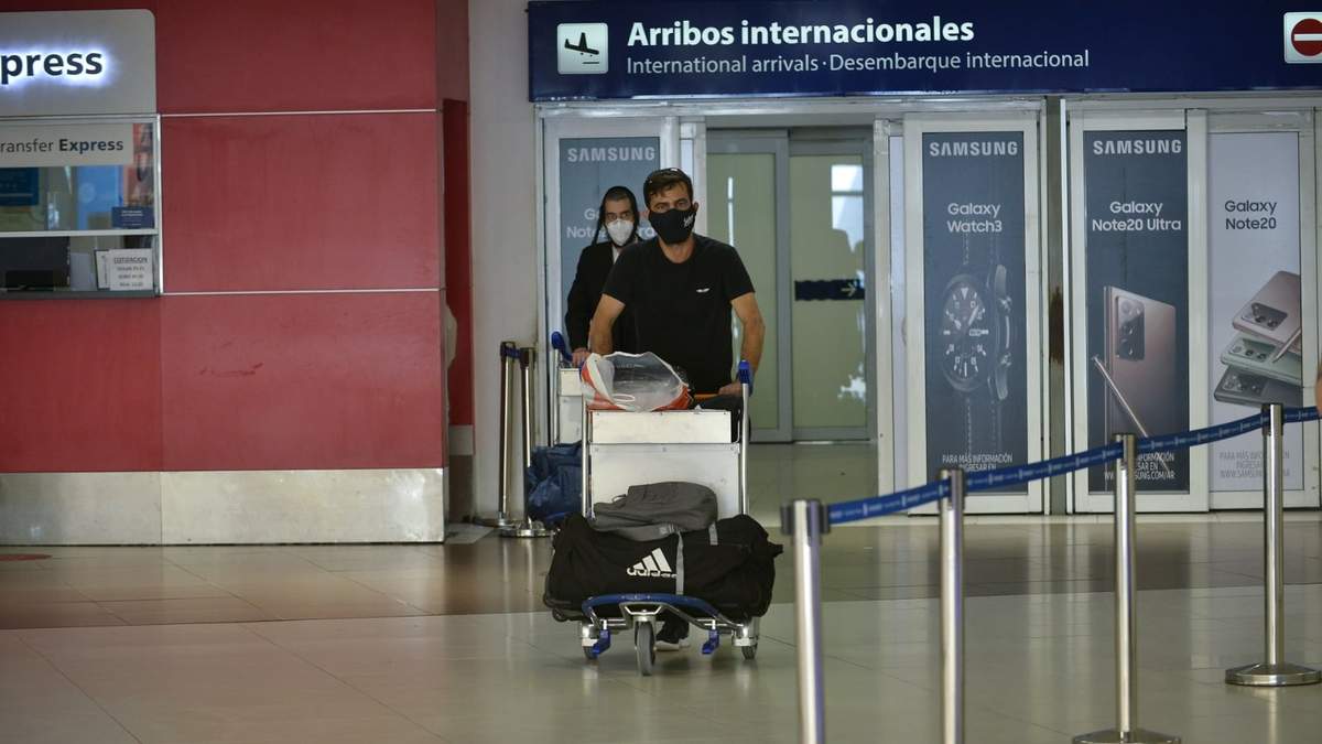 El aeropuerto de Ezeiza, la puerta de entrada al país. Fuente: (Twitter)