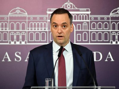 Manuel Adorni  advirtió que si la Ley Ómnibus no sale, habrá más ajuste para las provincias