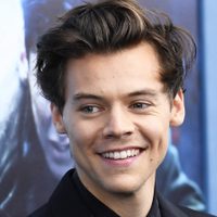 Fashionista al 100: Harry Styles demuestra que no sigue ningún dress code y los memes no lo inhiben