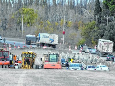 Se frenaron las obras en la Ruta Nacional 22 y no se sabe cuándo volverán