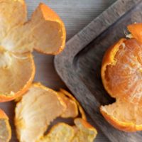 No tires las cáscaras de mandarina y hacé el limpiador más potente para tu cocina, que además deja un increíble aroma