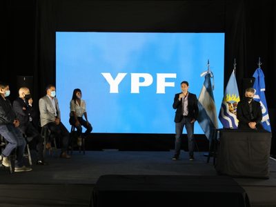 YPF anunció un millonario plan de inversiones en la Provincia de Santa Cruz