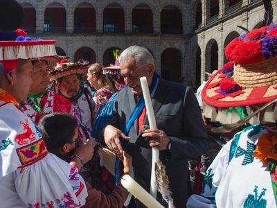 Wixárikas demandan a AMLO protección de sus sitios sagrados y cancelar concesiones mineras