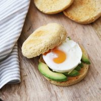 Pan de huevo casero: la opción fácil y económica para el desayuno o la merienda