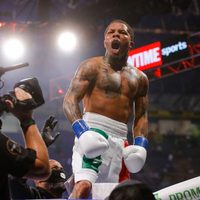 Gervonta Davis protagonizó el nocaut del año y recibió el elogio de Mayweather