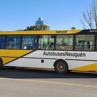 Exigen bonificación del boleto de colectivos y estacionamiento gratuito para el personal de Salud