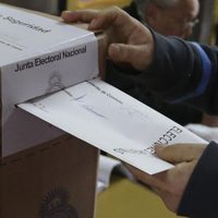 Uno de cada cuatro electores cambiaría su voto en las próximas elecciones: qué pasaría con el FdT
