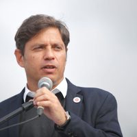 Axel Kicillof inauguró el aula mil de su gestión y volvió criticar las políticas de Milei