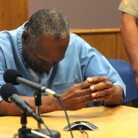 O. J. Simpson recibe libertad condicional tras nueve años preso en EU