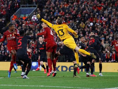 El Manchester United va por una de las máximas figuras del Atlético Madrid
