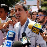 Guaidó extenderá a Europa solicitud para congelar activos de la petrolera PDVSA