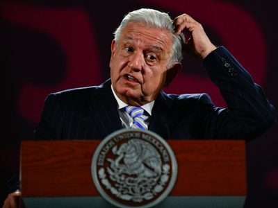 AMLO no pierde la fe de que todavía pueda hacer algo para encontrar a los normalistas de Ayotzinapa