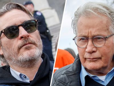 ¡Insólito! Arrestan a Joaquin Phoenix y Martin Sheen en plena manifestación