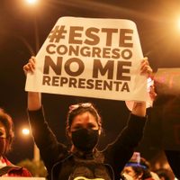 Nueva noche de masivas protestas en Perú contra el nuevo Gobierno: “Merino no es mi presidente”