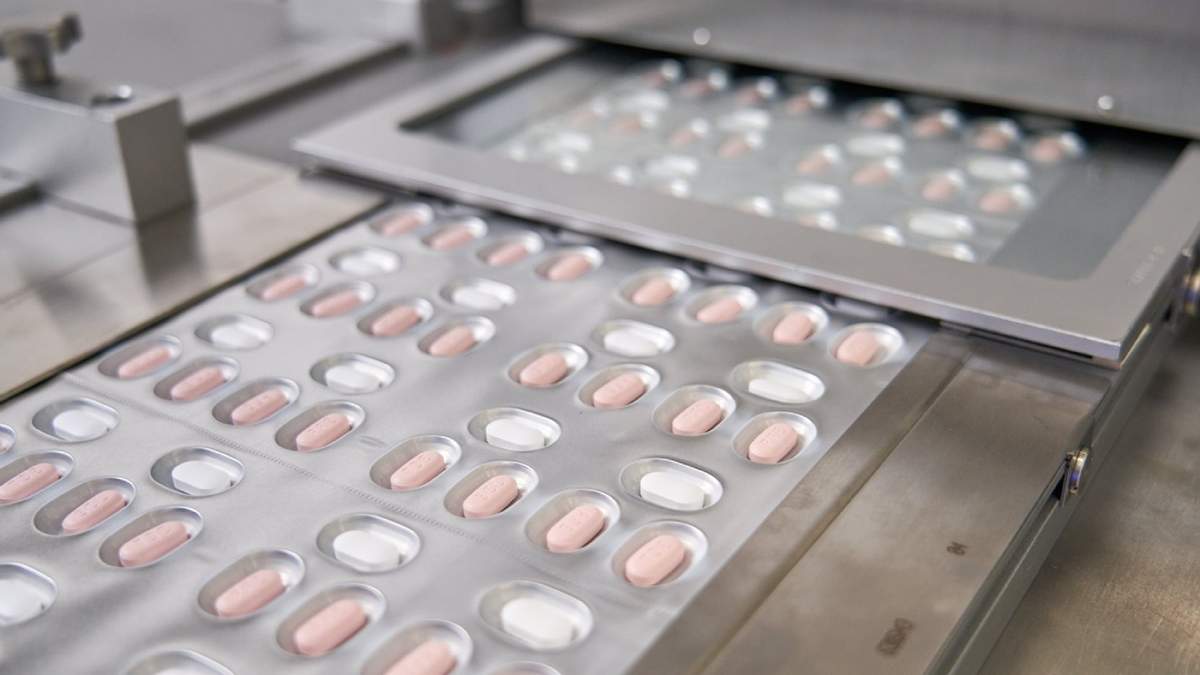 Pastilla contra el coronavirus del laboratorio Pfizer. Fuente: (Twitter)